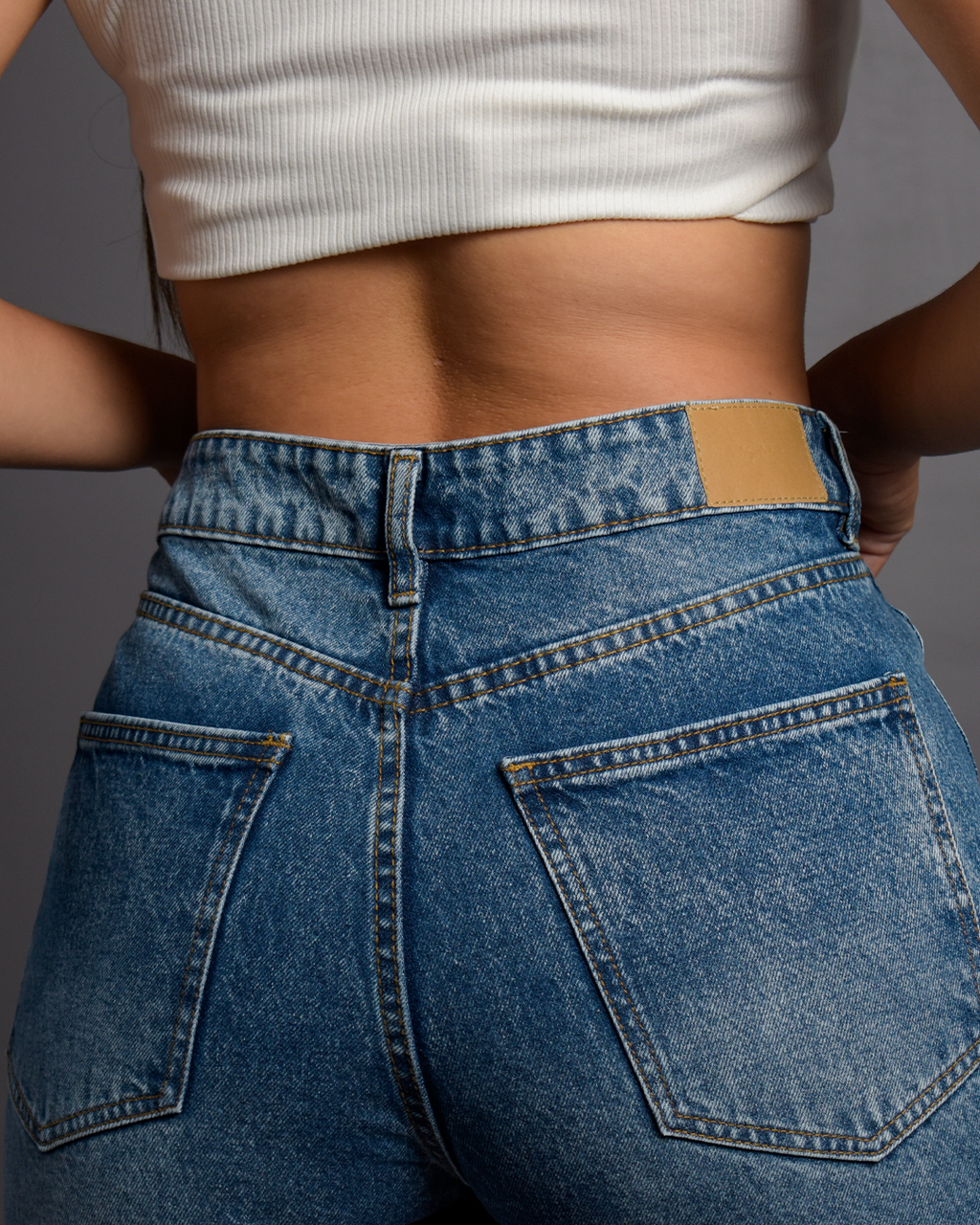 Mom Jean (rígido) INN6076