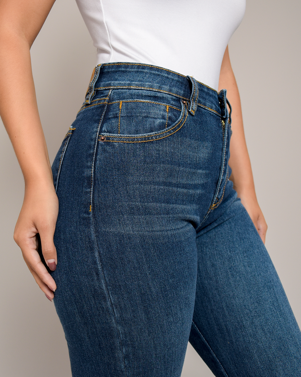 Jean Skinny Tiro Alto Stretch Azul Oscuro -INN1430