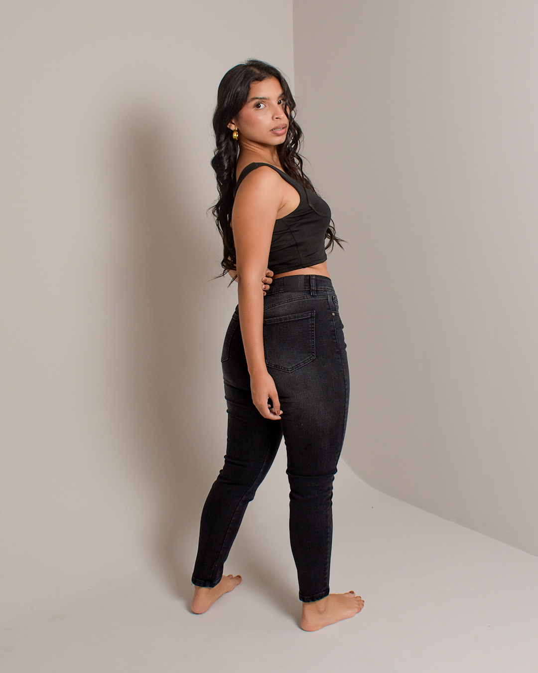 Jean Skinny Tiro Alto Stretch Negro Clásico -INN1442
