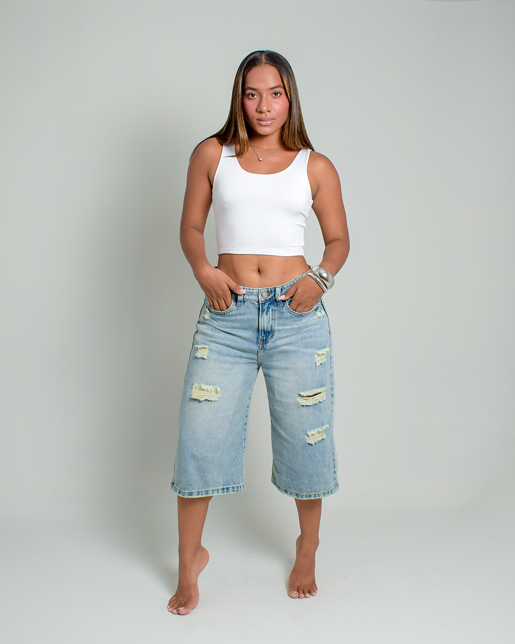 Bermuda Rígida Azul Claro Rotos -INN5676