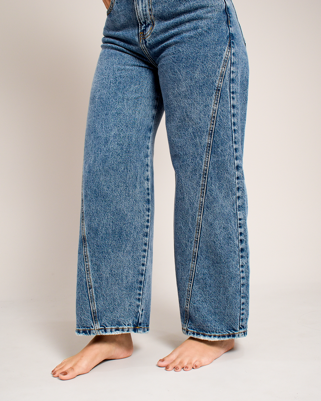 Jean Ballon Rígido Azul Medio Costuras -INN8544