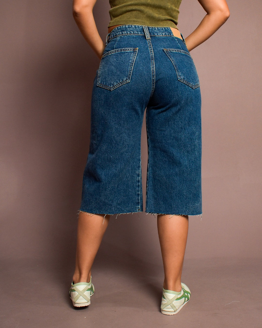 Bermuda Culotte Rígida Azul Oscuro Desflecado -INN5562