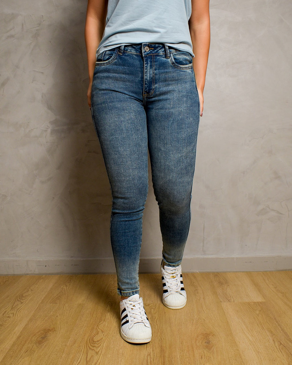 Jean Skinny Stretch Azul Medio Prelavado -J116