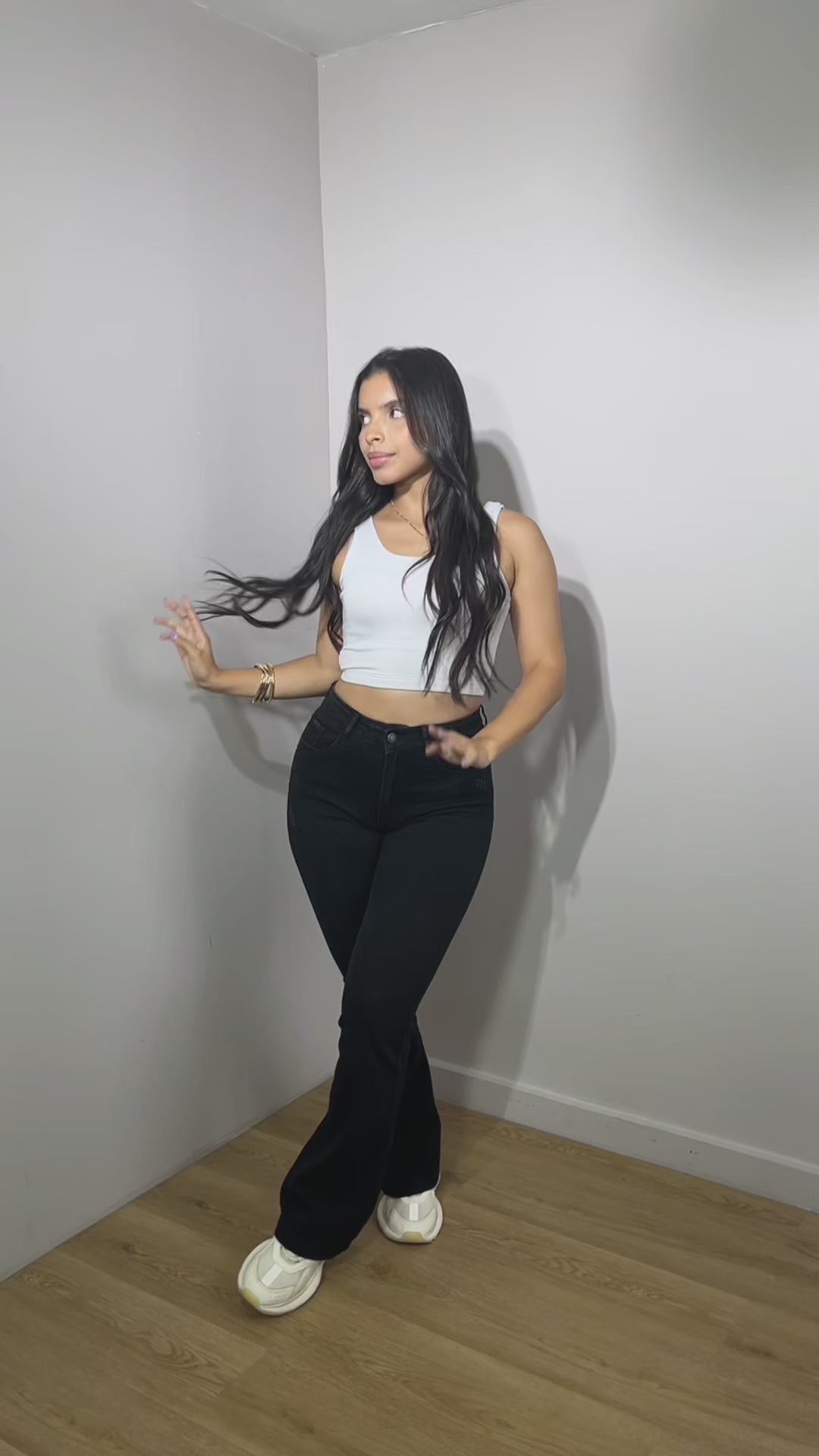 Jean Semiflare Stretch Negro Tiro Alto -PD0044