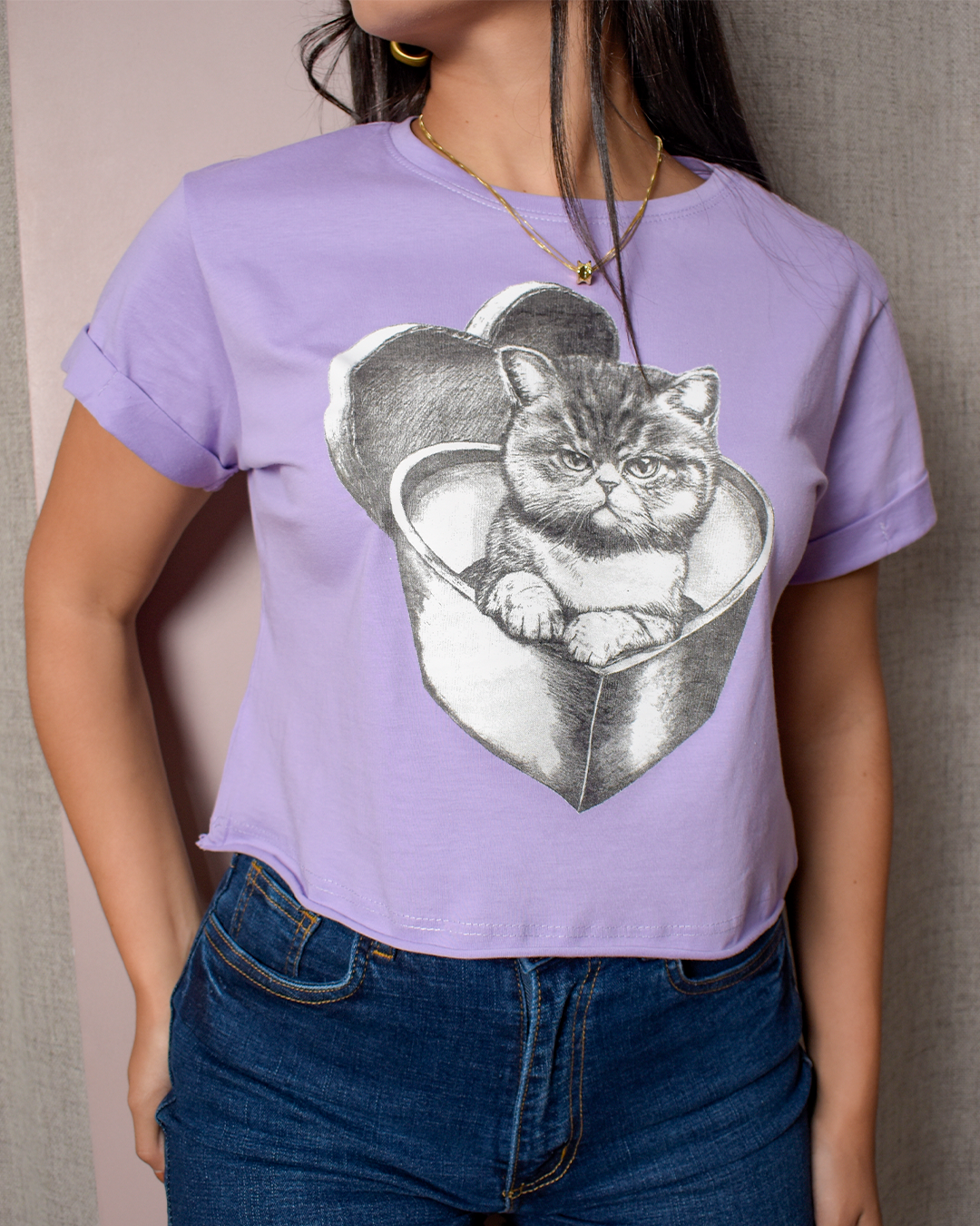 Camiseta Crop Lila Estampado Gato Corazón -TUENTI-02